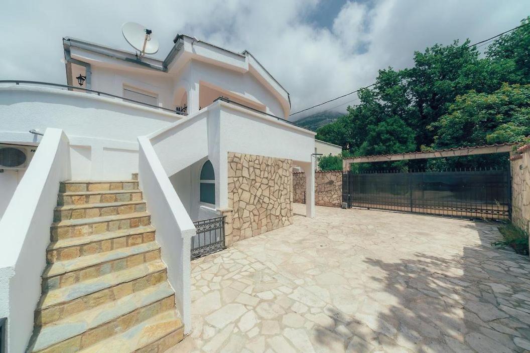 Apartmani Buena Vista Бар Экстерьер фото